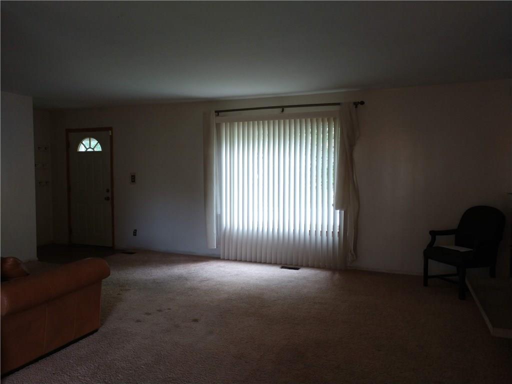 8917 Frontenac Road Indianapolis, IN 46226 - Photo 7 of 18