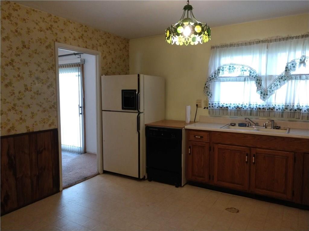 8917 Frontenac Road Indianapolis, IN 46226 - Photo 9 of 18