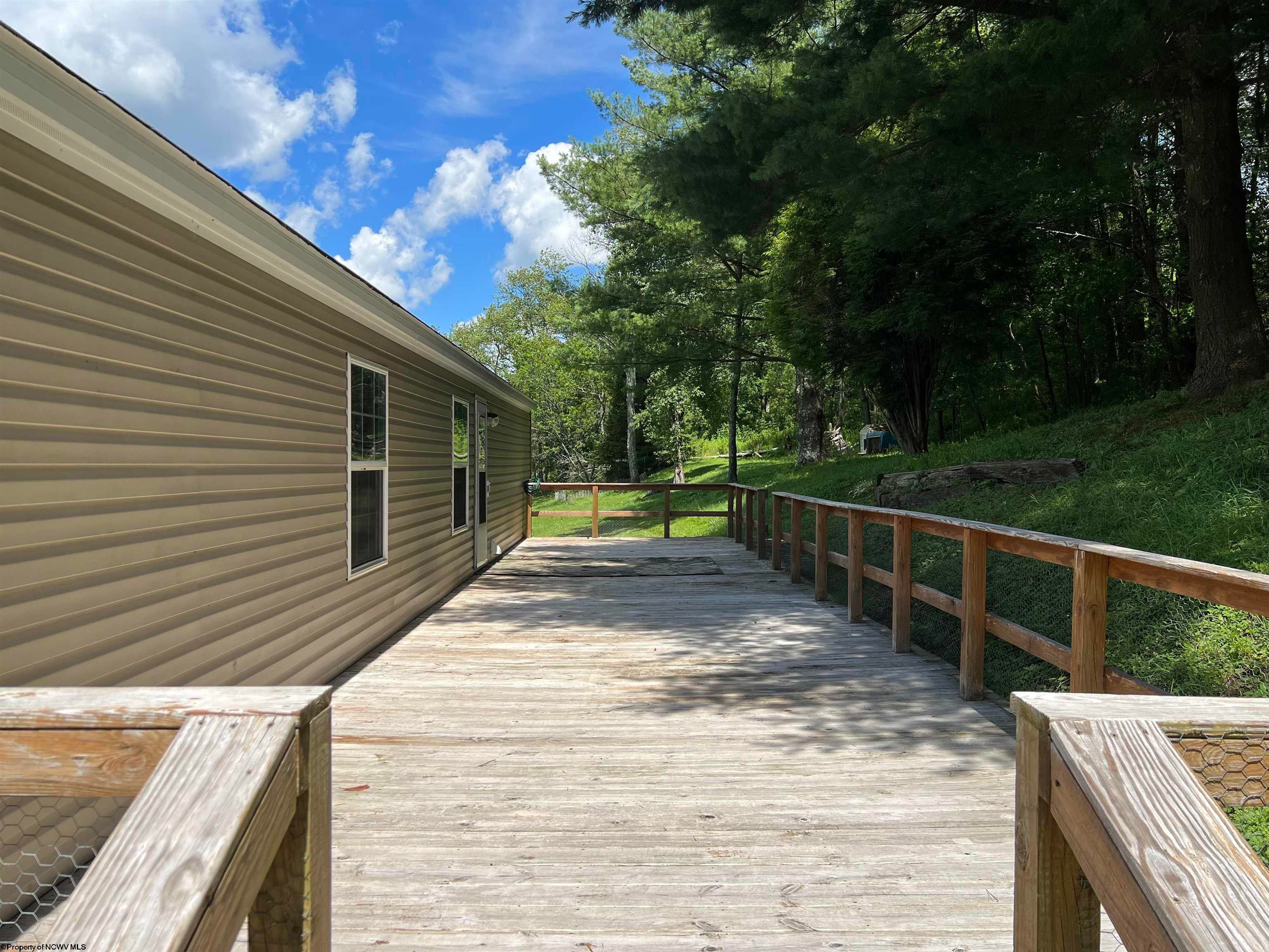 267 Douglas Road Thomas, WV 26292 - Photo 2 of 30 Gallery Image 2