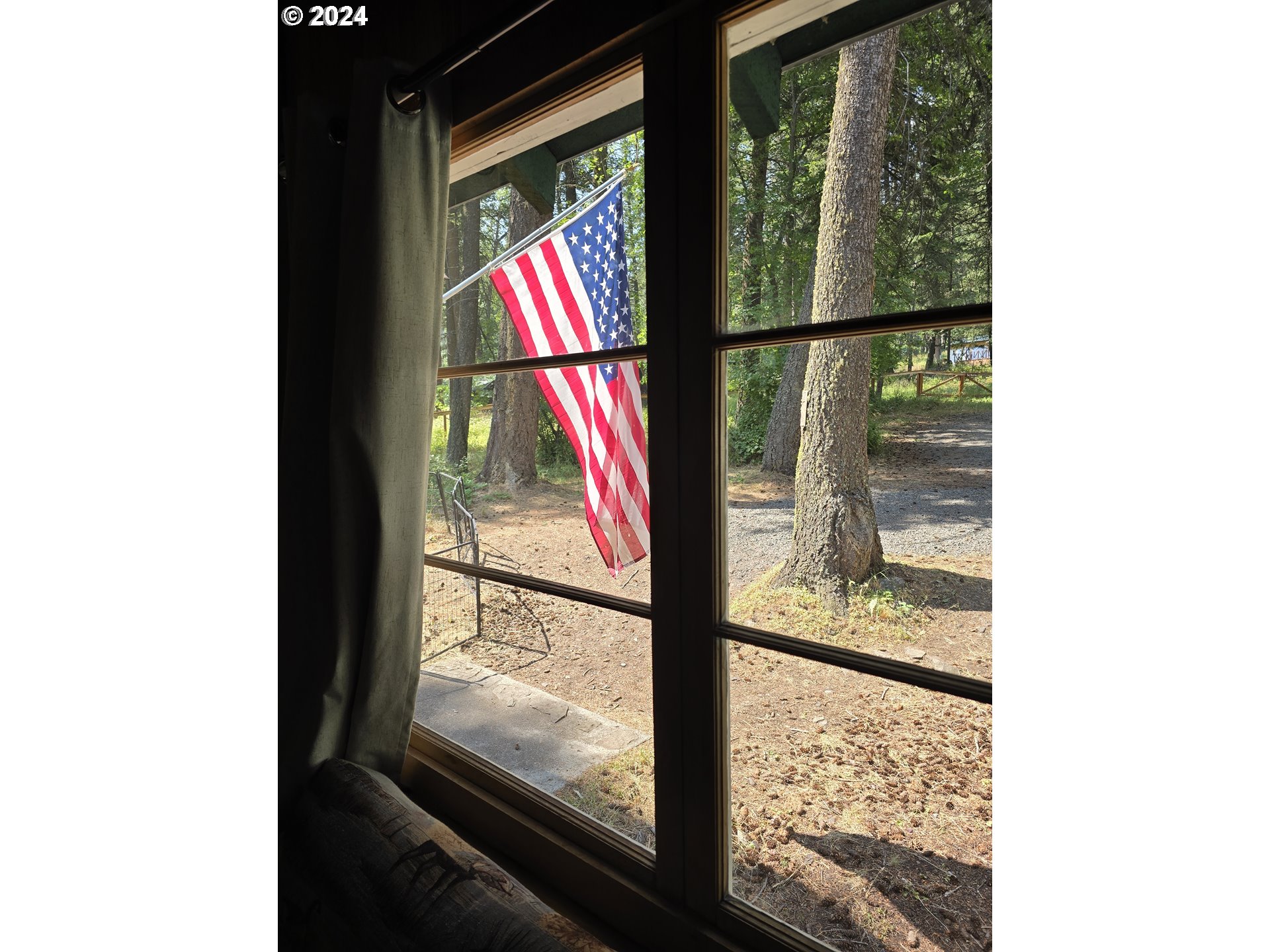 59975 Pollock Road Joseph, OR 97846 - Photo 14 of 34 a view of a floor to ceiling window