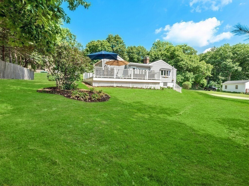14 Killdeer Road Webster, MA 01570 - Photo 3 of 30 a front view of a house with garden