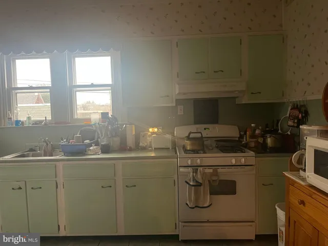 $299,900 | 7944 Ridgeway Street, Philadelphia, PA 19111