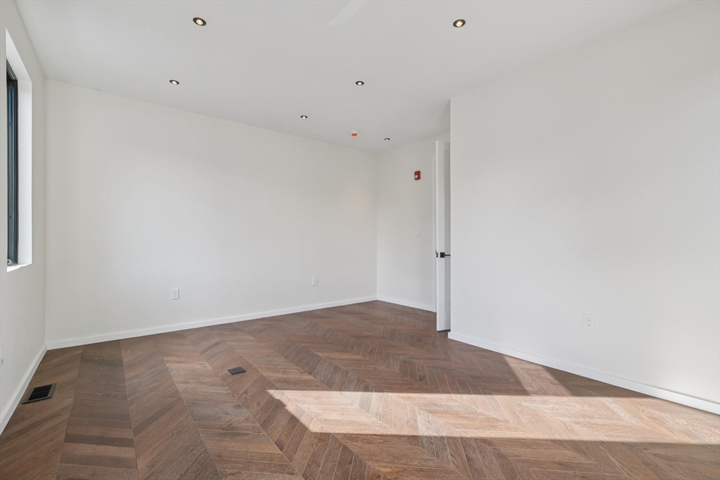 883 Greendale Avenue Needham, MA 02492 - Photo 13 of 42 a view of a room