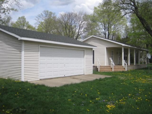 645 South Hooker Avenue Three Rivers, MI 49093 - Photo 6 of 24 Additional Photo