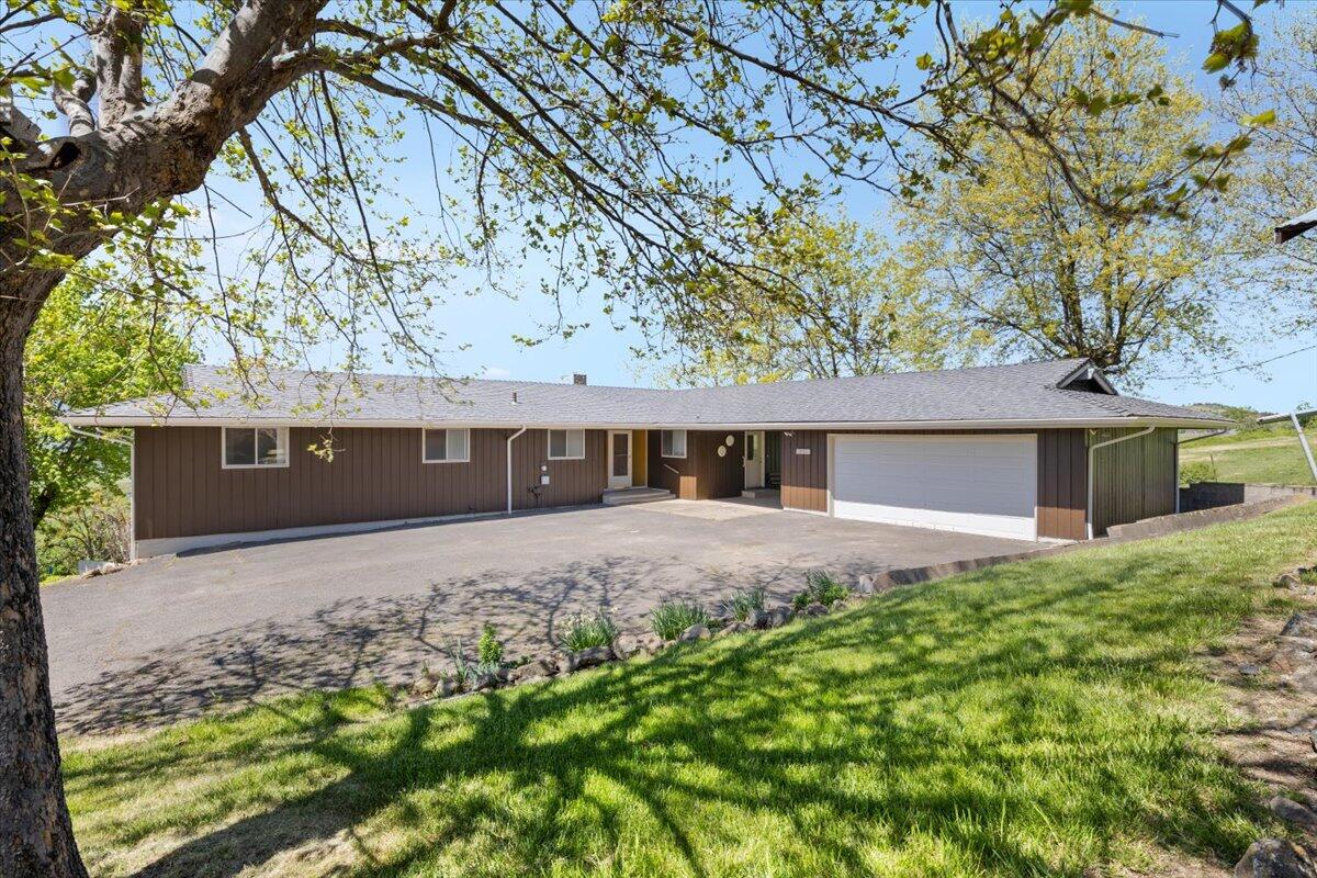 3555 Payne Road Medford, OR 97504 - Photo 44 of 46 03-CI_4231