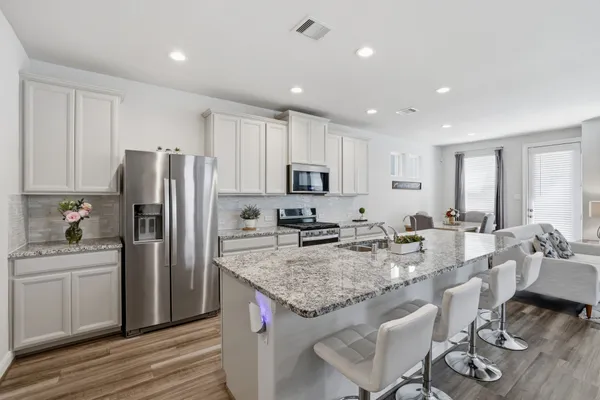 $335,000 | 9905 Smokehouse Silo Lane, Houston, TX 77080