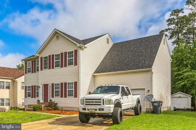 $3,200 | 47162 Green Leaf Road, Lexington Park, MD 20653