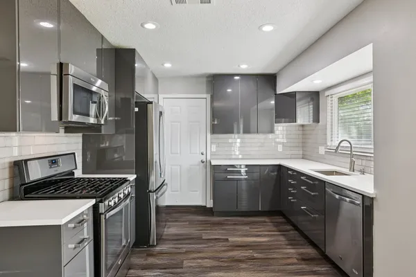 $3,200 | 5900 Gateshead Drive, Austin, TX 78745