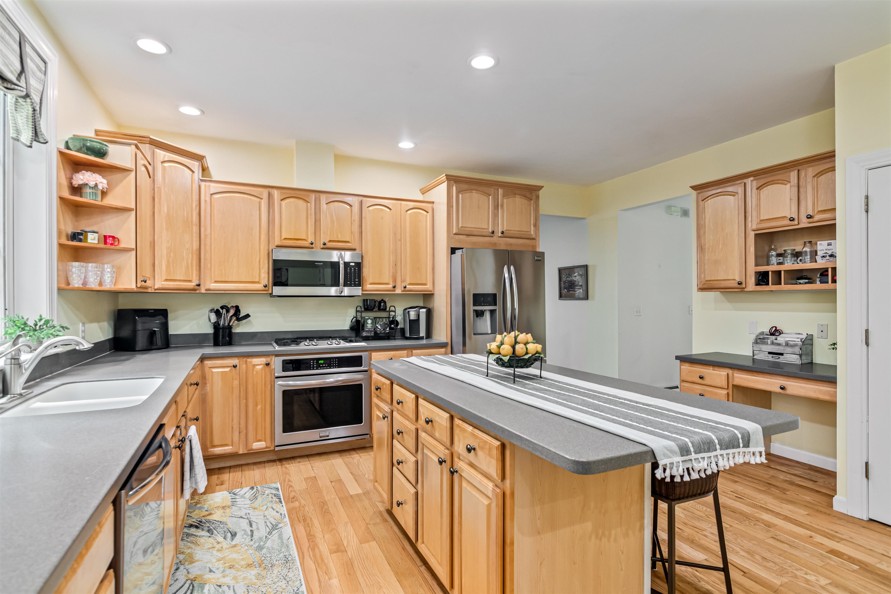 16 Bradley Bow Road Jericho, VT 05465 - Photo 6 of 60