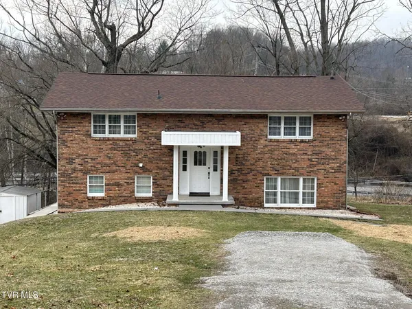 $269,900 | 218 Northeast North Street, Coeburn, VA 24230