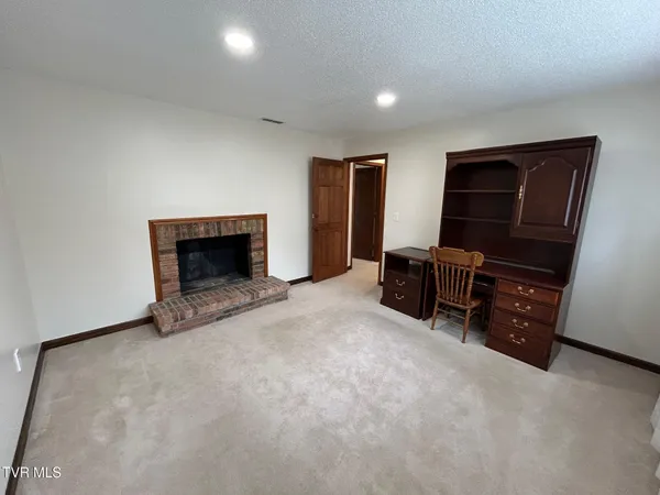 $269,900 | 218 Northeast North Street, Coeburn, VA 24230