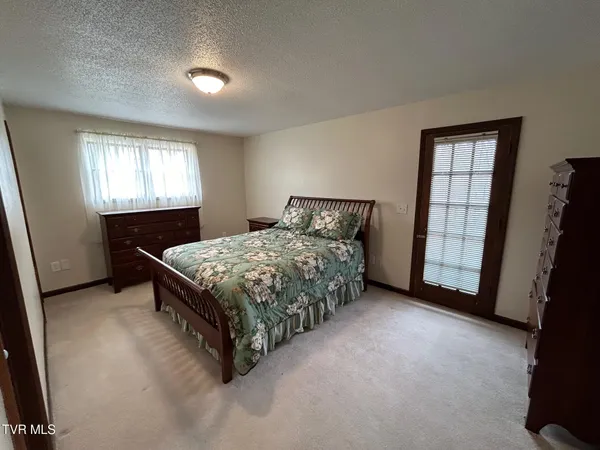 $269,900 | 218 Northeast North Street, Coeburn, VA 24230