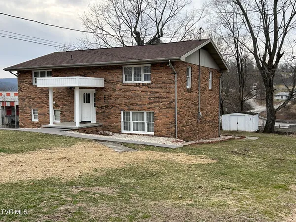 $269,900 | 218 Northeast North Street, Coeburn, VA 24230