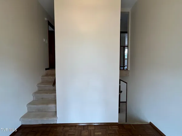 $269,900 | 218 Northeast North Street, Coeburn, VA 24230