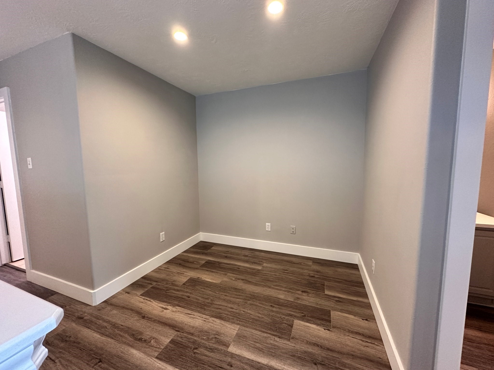 46 Summer Haze Circle The Woodlands, TX 77382 - Photo 23 of 43 Second floor work nook.