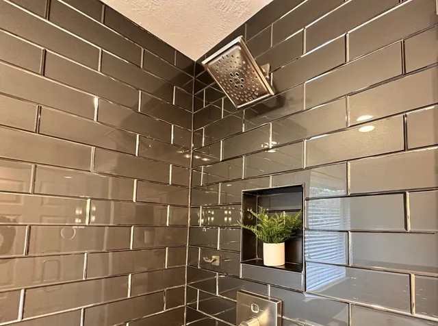 $2,200 | 46 Summer Haze Circle, The Woodlands, TX 77382