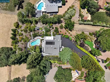 $2,999,000 | 671 Logan Lane, Danville, CA 94526