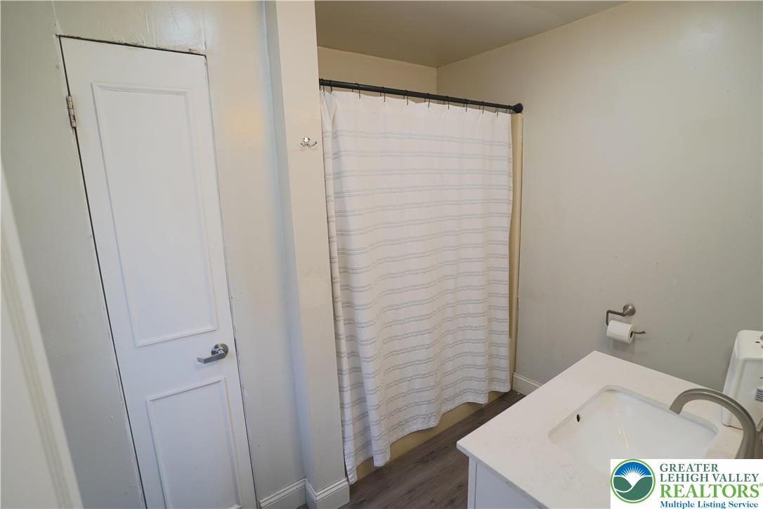 3863 Mauch Chunk Road Coplay, PA 18037 - Photo 14 of 33