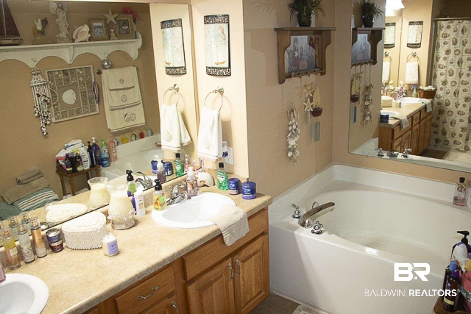 2376 South Palmers Road Uriah, AL 36480 - Photo 18 of 36 Primary bath