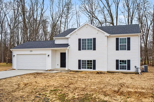 $374,900 | 71375 Embassy Road, Edwardsburg, MI 49112