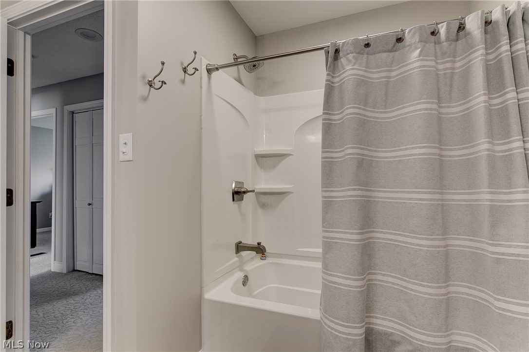 4301 Stollaker Road Jefferson, OH 44047 - Photo 17 of 33 Gallery Image 17