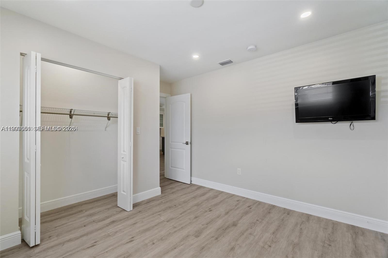 330 West 74th Place, Unit 330 Hialeah, FL 33014 - Photo 18 of 31 Photo 19
