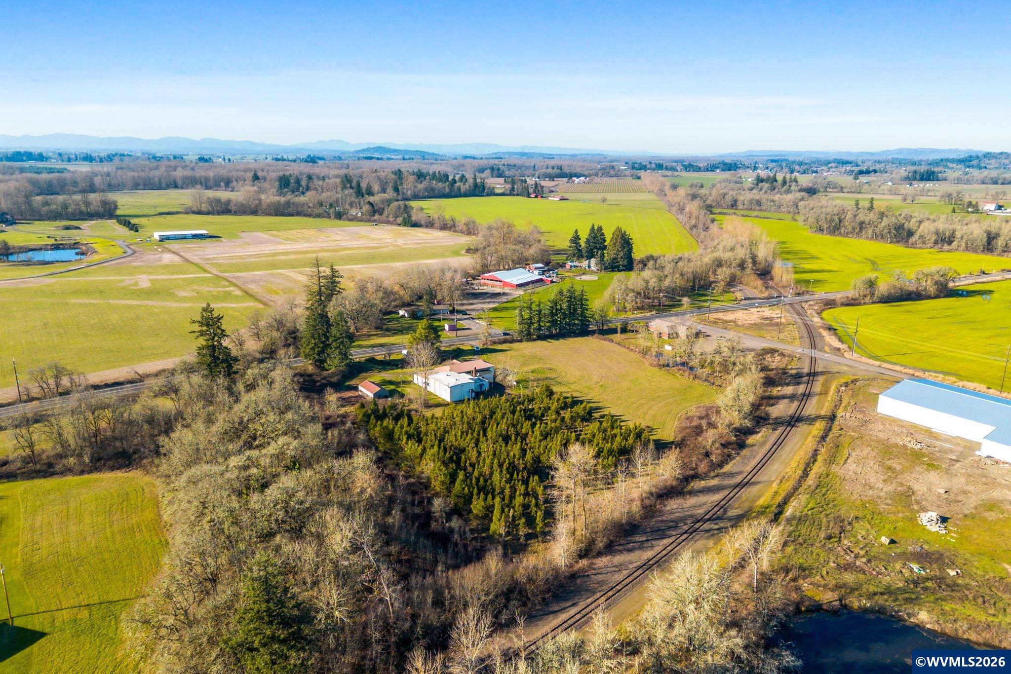 35113 Brewster Road Lebanon, OR 97355 - Photo 42 of 48