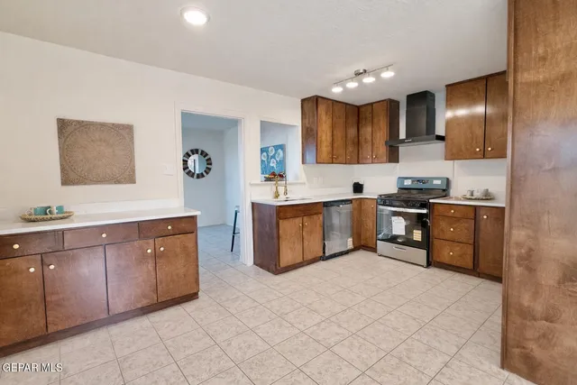 $219,900 | 10364 Newcastle Drive, El Paso, TX 79924