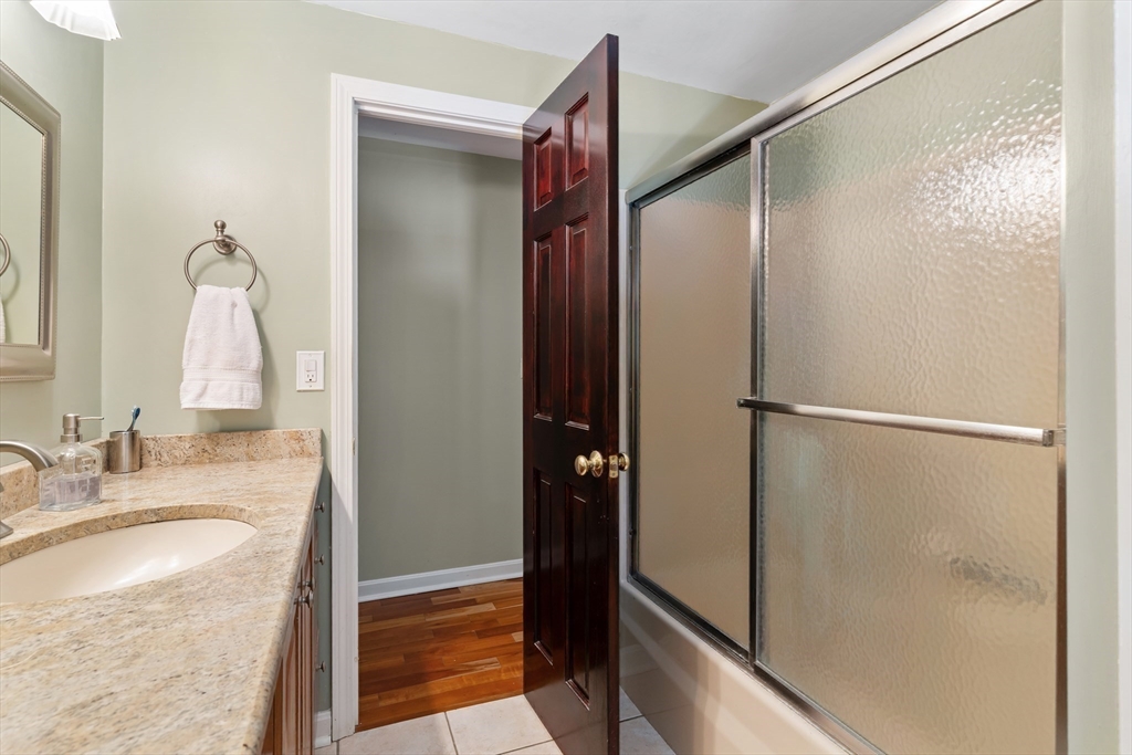 77 Locust Street Freetown, MA 02702 - Photo 21 of 37