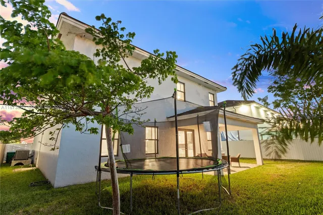 $1,325,000 | 14841 Southwest 39th Terrace, Miami, FL 33185