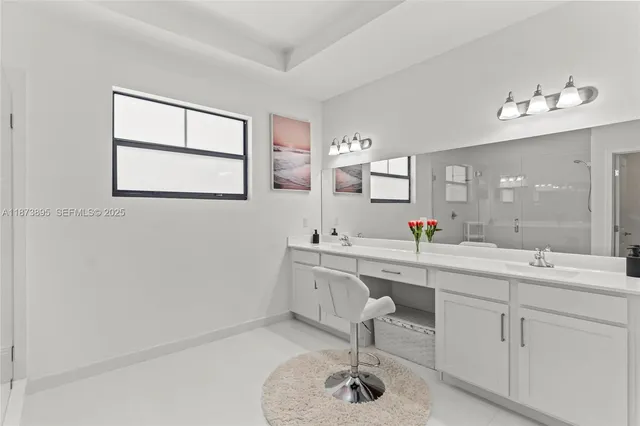 $1,325,000 | 14841 Southwest 39th Terrace, Miami, FL 33185