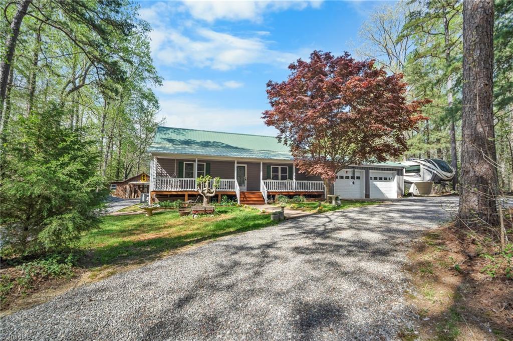148 Reeder Road Seagrove, NC 27341 - Photo 3 of 44 Gallery Image 3