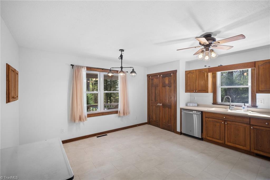 148 Reeder Road Seagrove, NC 27341 - Photo 41 of 44 Gallery Image 41