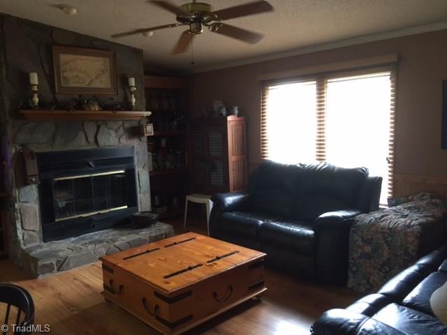 312 Kinder Road Harmony, NC 28634 - Photo 3 of 16 Gallery Image 3