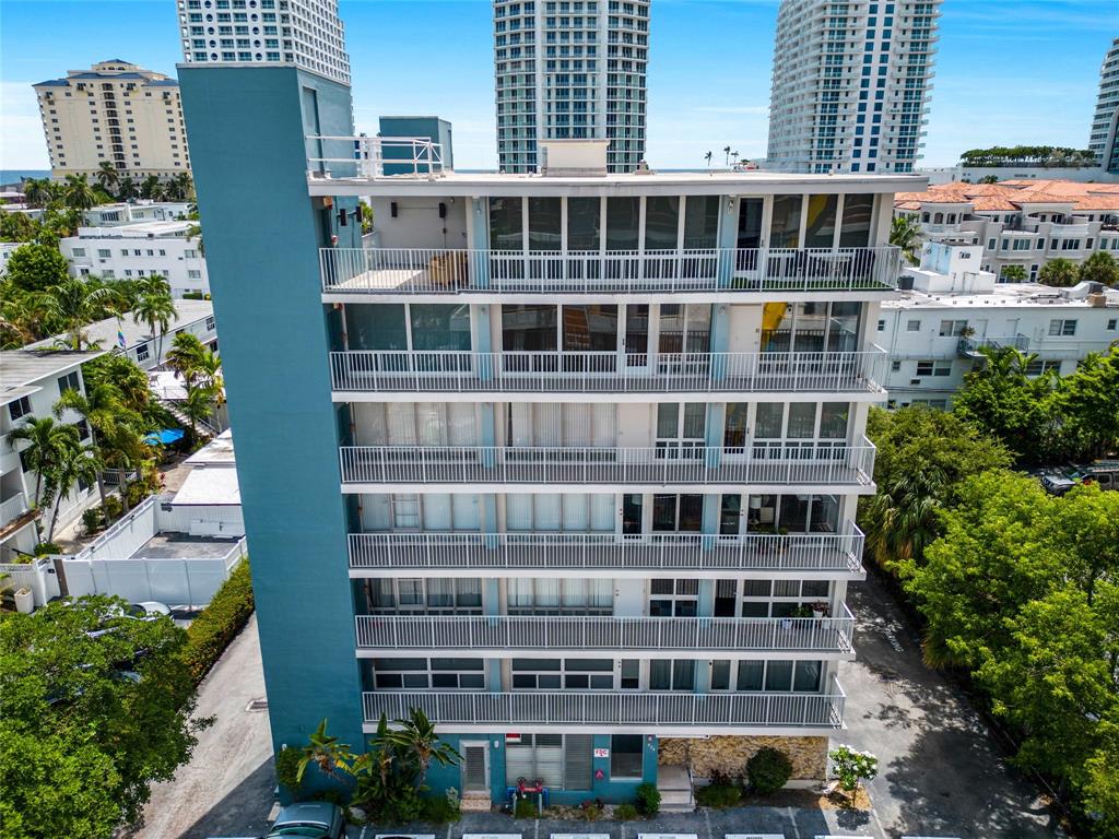 524 Orton Avenue, Unit 604 Fort Lauderdale, FL 33304 - Photo 17 of 24 a front view of a building