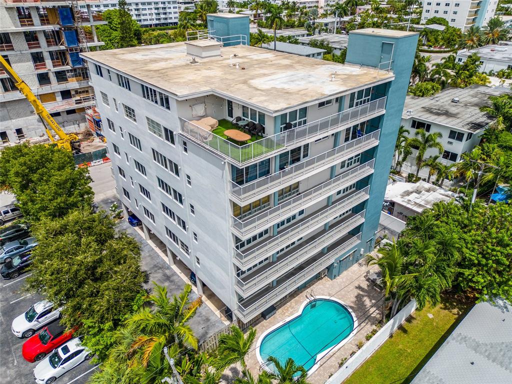 524 Orton Avenue, Unit 604 Fort Lauderdale, FL 33304 - Photo 21 of 24 an aerial view of a multi story parking building