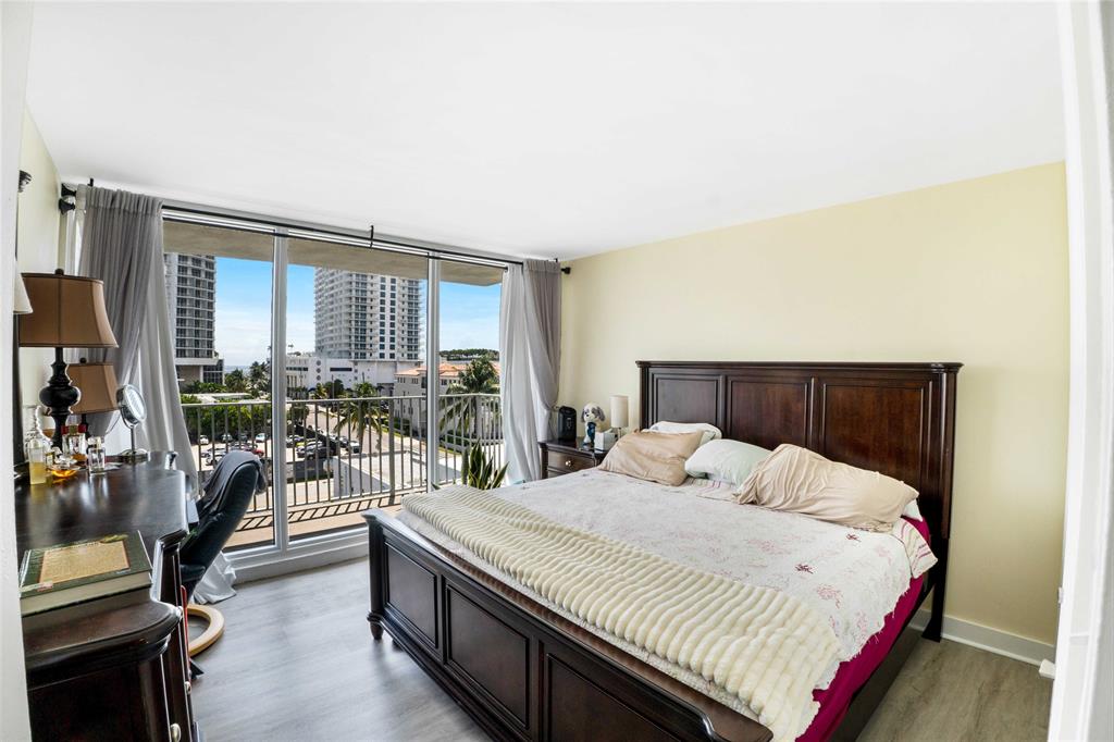 524 Orton Avenue, Unit 604 Fort Lauderdale, FL 33304 - Photo 10 of 24