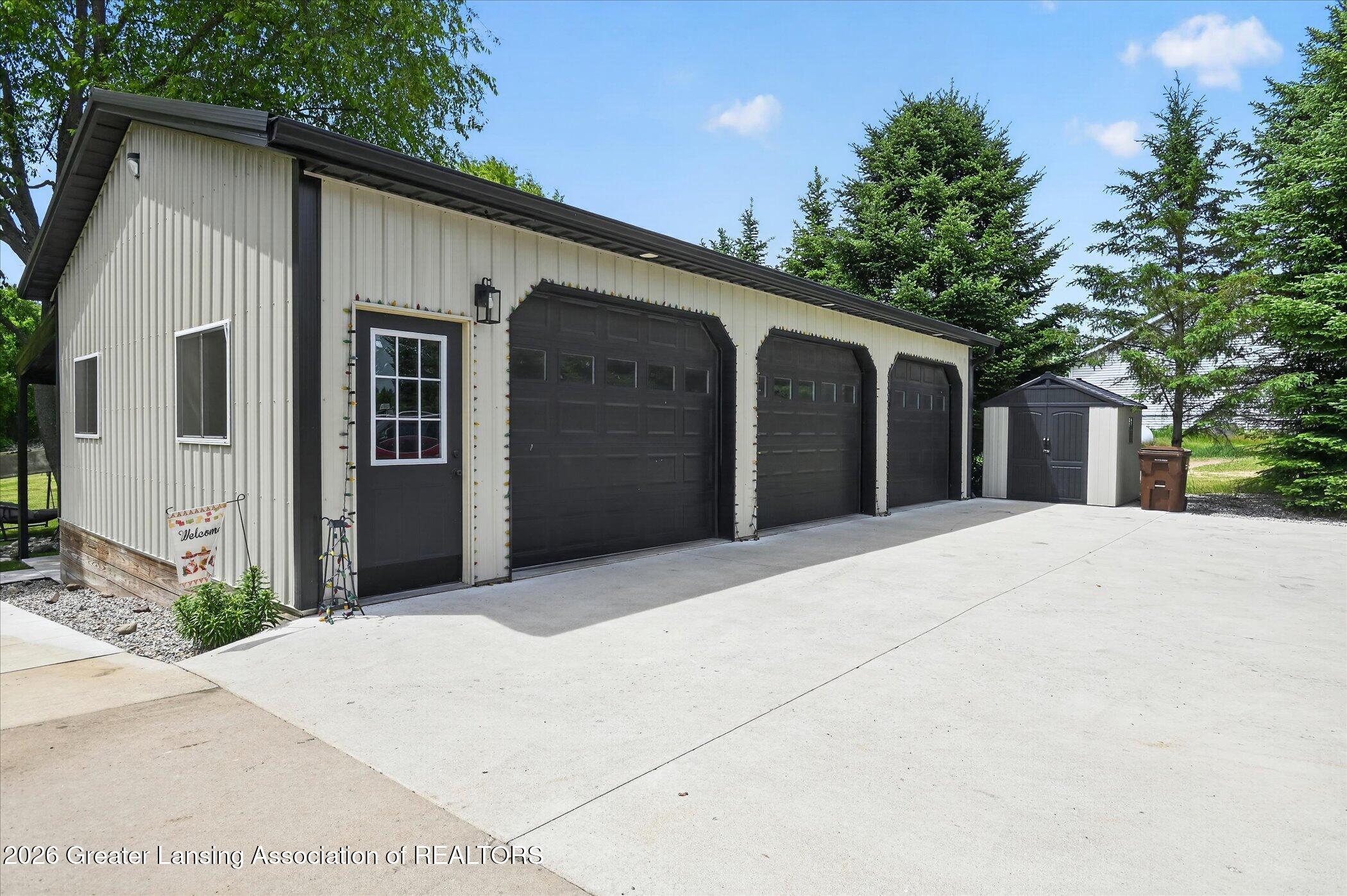 3454 Parman Road Stockbridge, MI 49285 - Photo 4 of 67 51-3454-Parman-Rd-Stockbridge-WindowStil