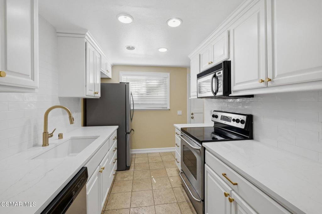6482 Cavalleri Road Malibu, CA 90265 - Photo 11 of 29