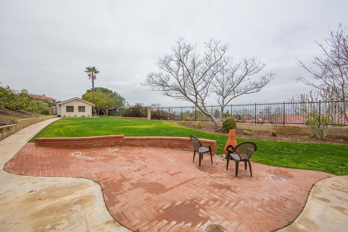 4265 Laurelhurst Road Moorpark, CA 93021 - Photo 32 of 47 a garden view with a sitting space