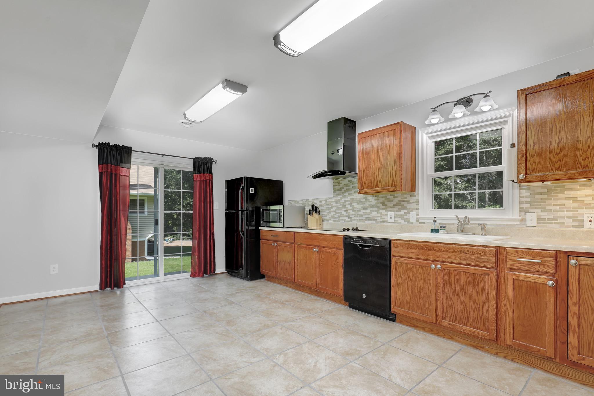 8005 Ronald Road Manassas, VA 20112 - Photo 29 of 56 Gallery Image 29