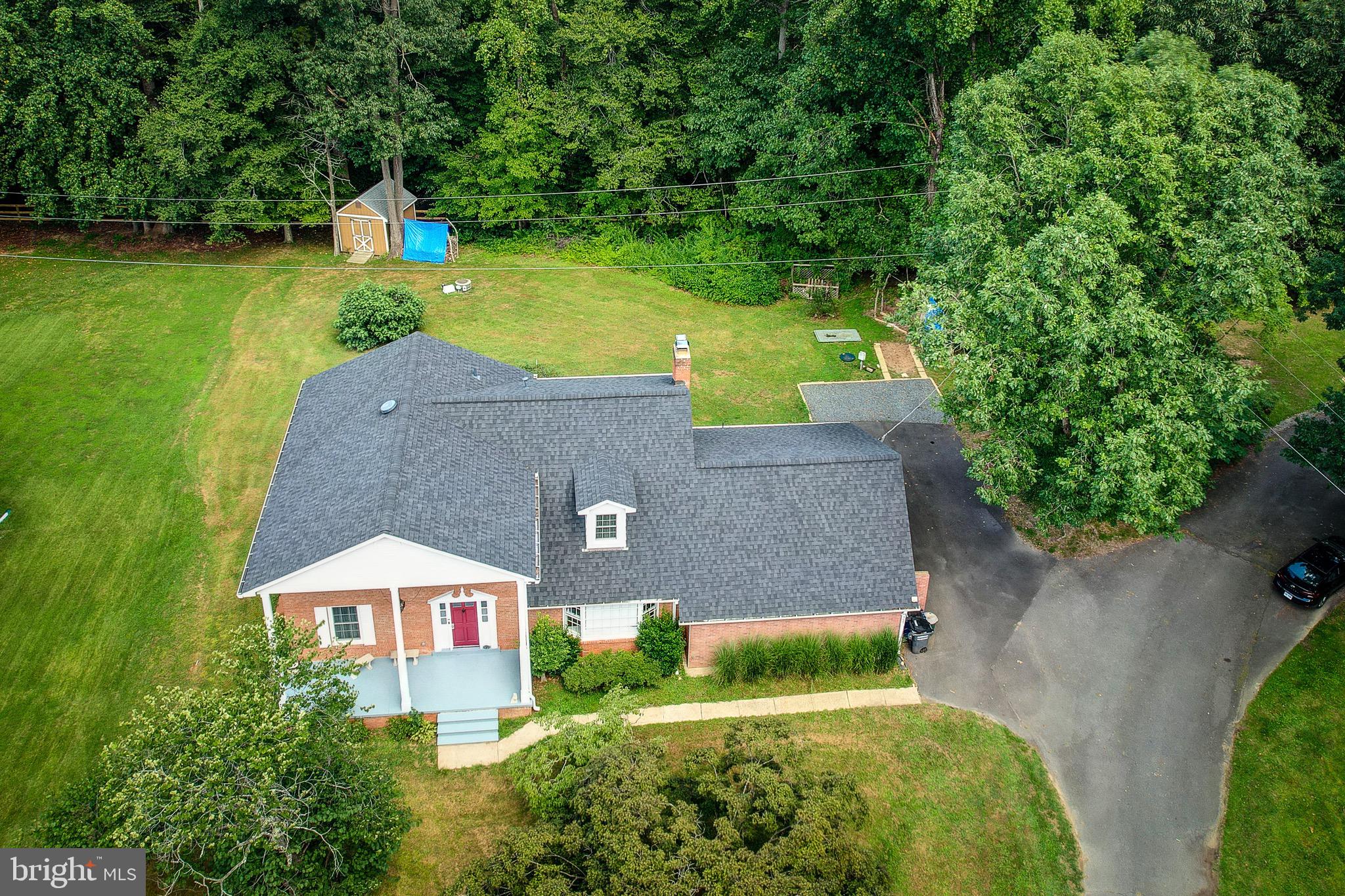 8005 Ronald Road Manassas, VA 20112 - Photo 3 of 56 Gallery Image 3