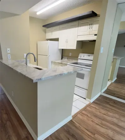 $79,500 | 17331 Red Oak Drive, Unit 26, Houston, TX 77090