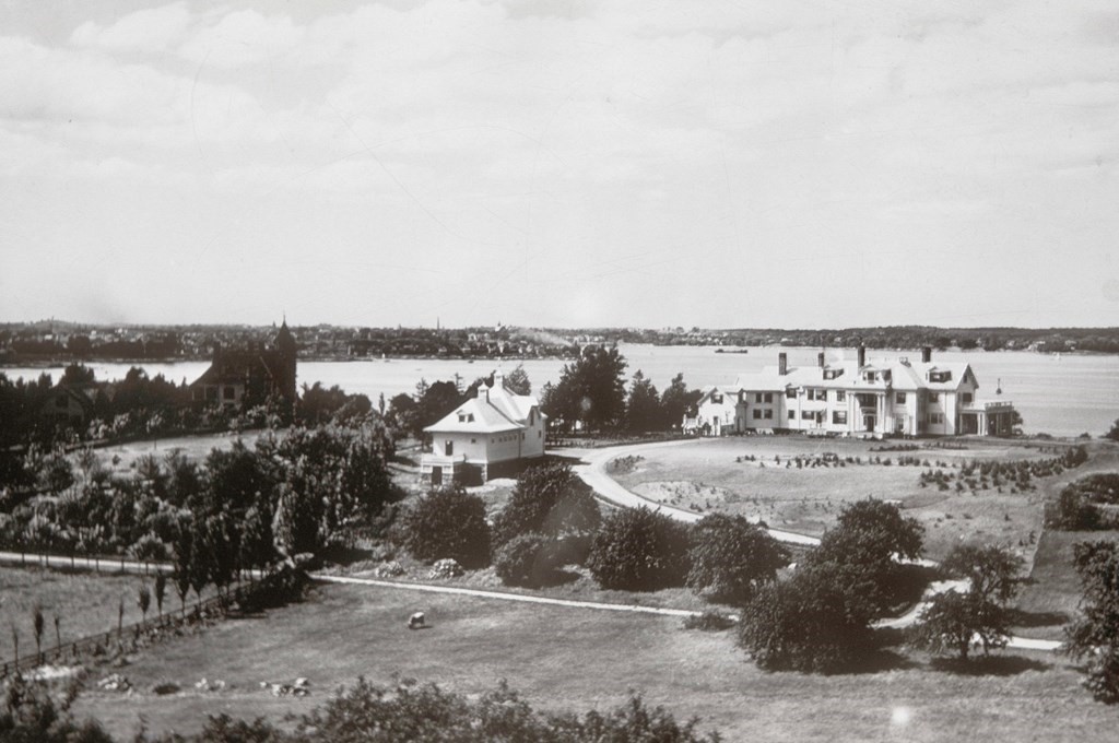 4 Broadmere Way Marblehead, MA 01945 - Photo 31 of 31 a view of a city