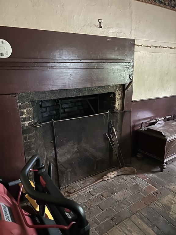 33 Sturbridge Road Brimfield, MA 01010 - Photo 7 of 18 a close view of a fireplace