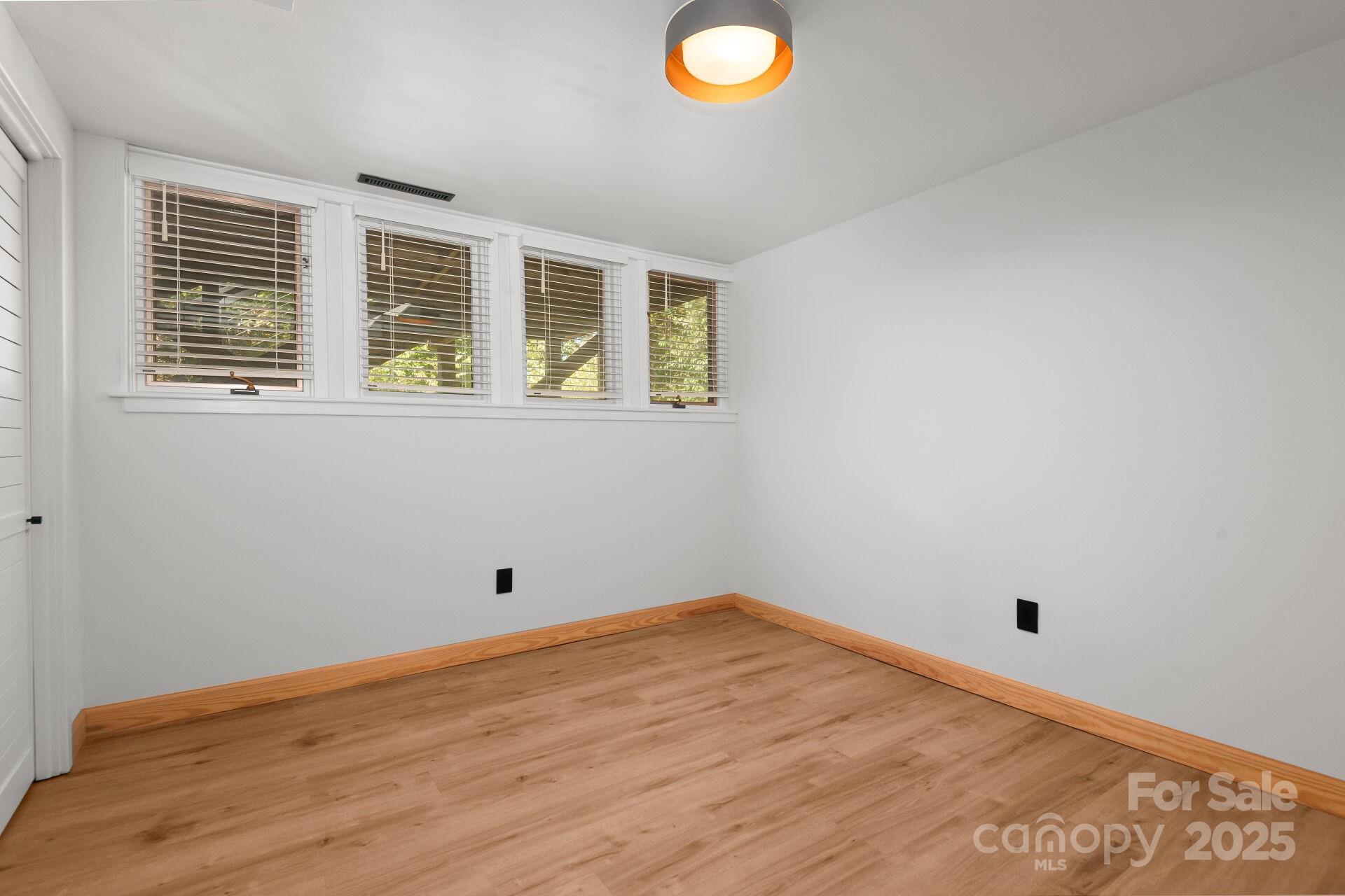 2427 Twilight Road Charlotte, NC 28210 - Photo 20 of 41 Gallery Image 20