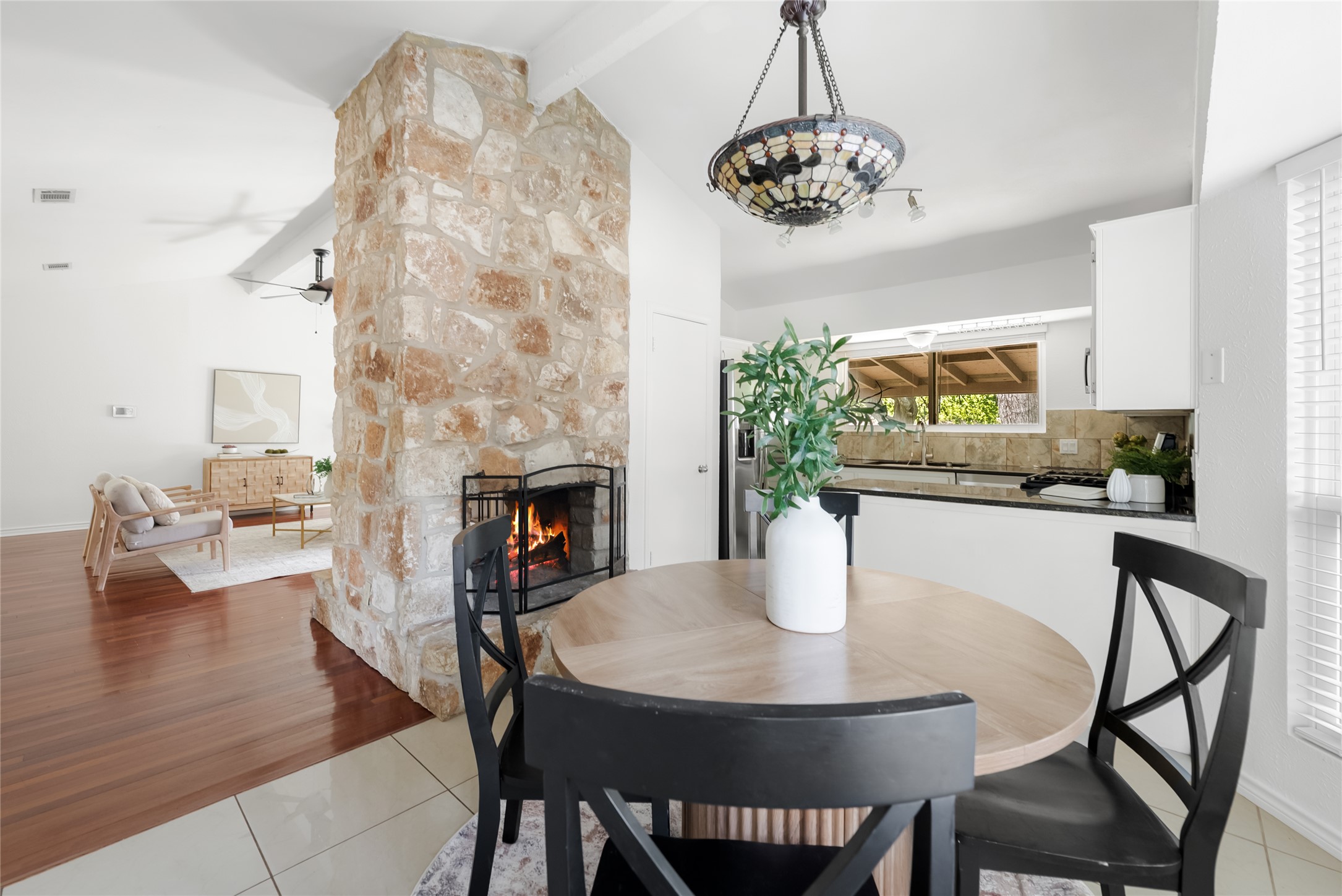 8306 Seminary Ridge Drive Austin, TX 78745 - Photo 9 of 27