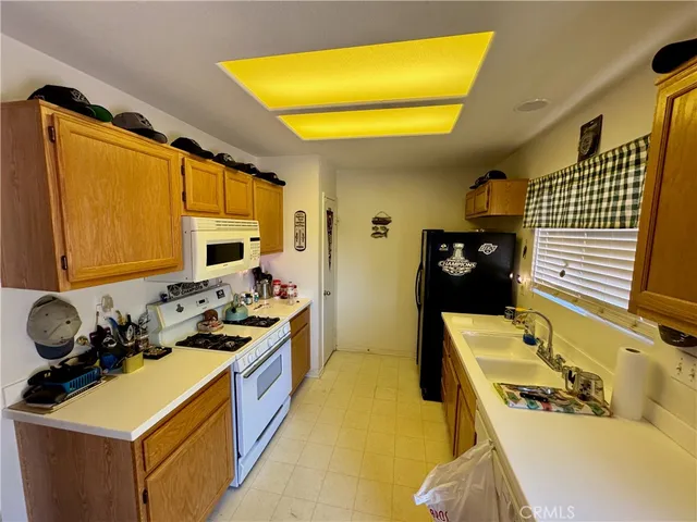 $349,000 | 15747 Ox Hill Court, Adelanto, CA 92301