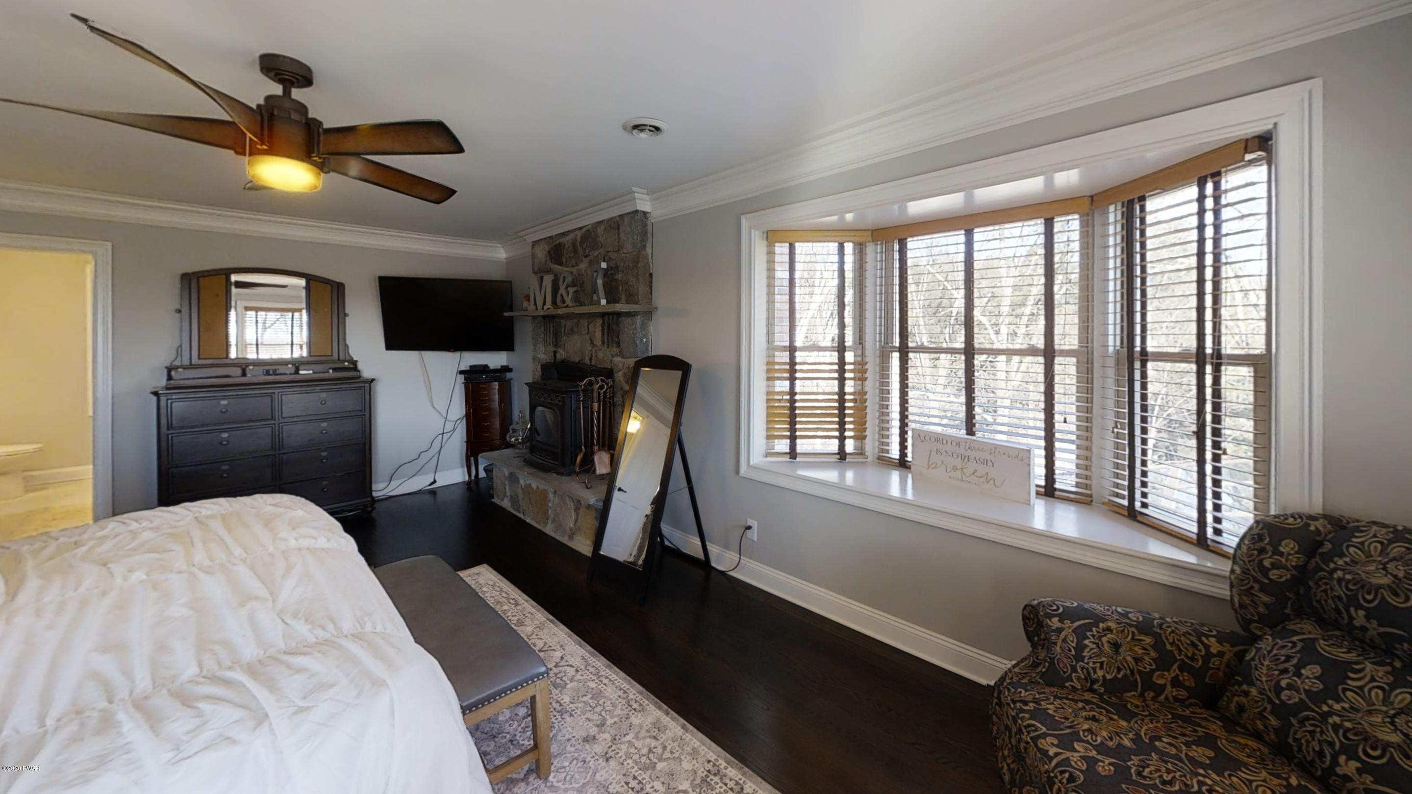 195 Schocopee Road Milford, PA 18337 - Photo 12 of 27 Master Bedroom
