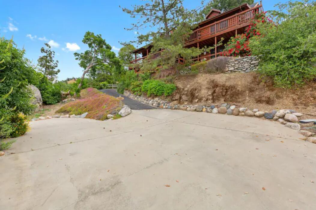 42182 Mynatt Drive Three Rivers, CA 93271 - Photo 63 of 67 Mid level parking (1)